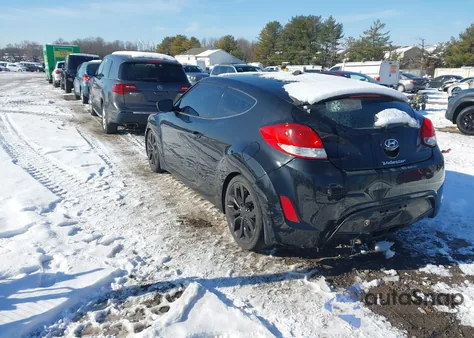 2013 Hyundai Veloster Base W/Gray z USA, uszkodzony, nr VIN KMHTC6AD8DU114637